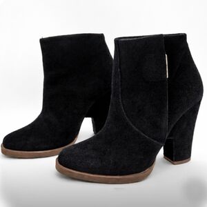 Theyseken's Theory Italy Black Suede Ankle Boots Size 37